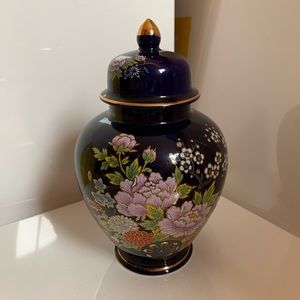 Kutani Vintage Japanese Ginger Jar